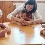 Városi Humánsegítő és Szociális Szolgálat | Húsvétolás a Bölcsődében Városi Humánsegítő és Szociális Szolgálat | Húsvétolás a Bölcsődében