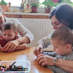 Városi Humánsegítő és Szociális Szolgálat | Húsvétolás a Bölcsődében Városi Humánsegítő és Szociális Szolgálat | Húsvétolás a Bölcsődében