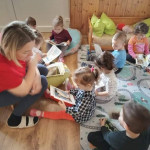 Városi Humánsegítő és Szociális Szolgálat | Madarak és fák napja a Bölcsődében Városi Humánsegítő és Szociális Szolgálat | Madarak és fák napja a Bölcsődében