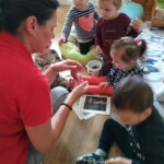 Városi Humánsegítő és Szociális Szolgálat | Madarak és fák napja a Bölcsődében Városi Humánsegítő és Szociális Szolgálat | Madarak és fák napja a Bölcsődében