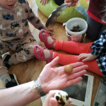 Városi Humánsegítő és Szociális Szolgálat | Madarak és fák napja a Bölcsődében Városi Humánsegítő és Szociális Szolgálat | Madarak és fák napja a Bölcsődében