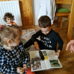 Városi Humánsegítő és Szociális Szolgálat | Madarak és fák napja a Bölcsődében Városi Humánsegítő és Szociális Szolgálat | Madarak és fák napja a Bölcsődében