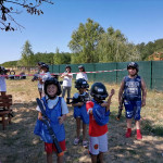 Városi Humánsegítő és Szociális Szolgálat | Galéria Gyerekek lézerharcolnak.