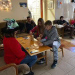 Városi Humánsegítő és Szociális Szolgálat | Galéria Farsangi mulatság a Családsegítő Szolgálatnál.