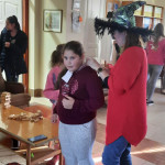 Városi Humánsegítő és Szociális Szolgálat | Galéria Farsangi mulatság a Családsegítő Szolgálatnál.