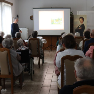 Városi Humánsegítő és Szociális Szolgálat | Galéria Előadást néző közönség.