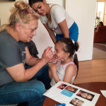 Városi Humánsegítő és Szociális Szolgálat | Galéria Egy kislány arcfestése.