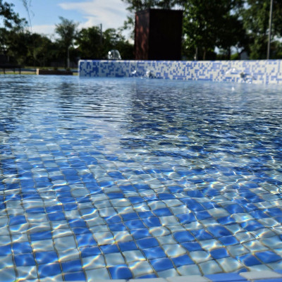 Városi Humánsegítő és Szociális Szolgálat | Kálmán Fürdő A gyerekmedence vize.