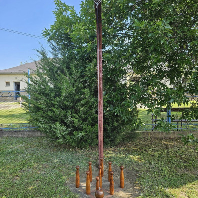 Városi Humánsegítő és Szociális Szolgálat | Kálmán Fürdő Lengőteke a strandon.